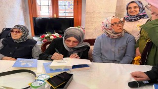 Gönüllülüğe adanmış bir ömür kitap oldu: Dr. Gülsen Atasevenin hikayesi okuyucuyla buluştu