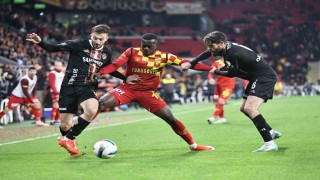 Göztepe, Dennis için Anderlechtin teklifini yetersiz bularak reddetti