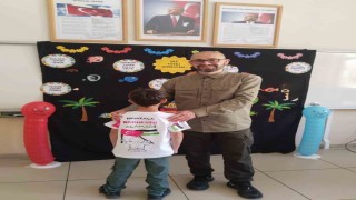 Gümüşhaneli Minik Ömer Tuğradan karne gününde insanlık dersi