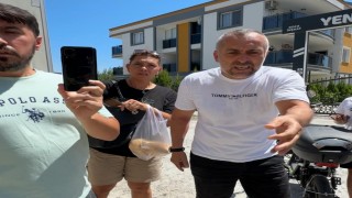 Habere giden gazeteciler haber oldu: Polisin gözü önünde gazeteciler gaspa uğradı