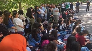 Hakkari Müftülüğü liseli gençleri köyde ağırladı