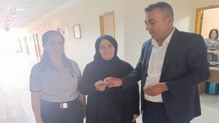 Hakkaride bulunan 35 bin TL değerindeki yüzük sahibine teslim edildi