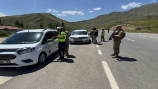 Hakkâride yol uygulaması, 5 sürücüye ceza