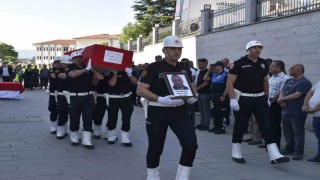 Hayatını kaybeden polis memuru törenle memleketine yolcu edildi
