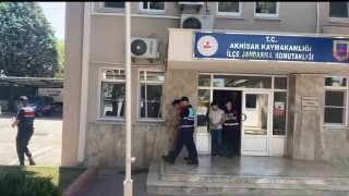Hırsızlık şüphelileri jandarmadan kaçamadı