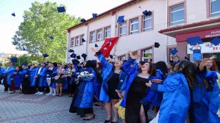 Hisarcık MYOda mezuniyet heyecanı