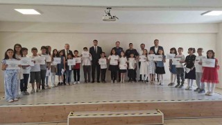 Hisarcıkta öğrencilerin karne heyecanı
