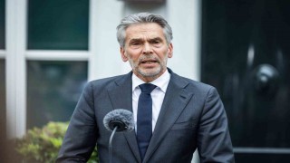 Hollandada hükümet dağıldı