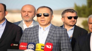 İçişleri Bakanı Yerlikaya bayram namazını Konyada kıldı