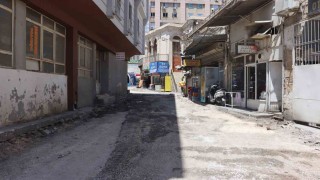 İki tarihi mekan arasındaki yol yenileniyor