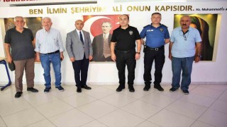 İl Emniyet Müdürü Yılmaz, emniyet personelinin annesinin cenazesine katıldı