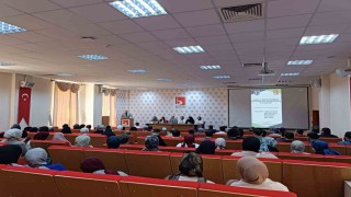 İlahiyat Fakültesinde ‘Din Eğitimcisinin Nitelikleri paneli düzenlendi
