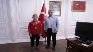İlkadımlı sporcular başarıya doymuyor