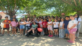 İncirliovada öğrenciler harçlıklarını umuda dönüştürdü