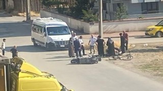 İnegölde servis minibüsüyle çarpışan motosikletli yaralandı
