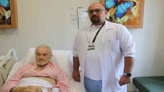 İngiliz hasta, Fethiyede Kapalı Omurga Tümörü operasyonuyla sağlığına kavuştu