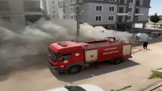 İnşaatın bekçi kulübesi alev alev yandı