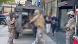 İnternet üzerinde faizsiz kredi arayanları hedef alan şebekeye Akbaba Operasyonu: 18 tutuklama