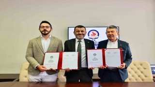 İş adamı Derya Baltalı, Menderes Bulvarına modern bir yaya üst geçidi için çalışmalara başladı
