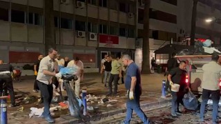 İş başa düştü, biriken çöpleri Başkan Cemil Tugay topladı