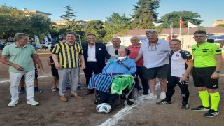 İsmail Gökçek, Veteranlar Futbol Turnuvasındaki maçta başlama vuruşunu yaptı