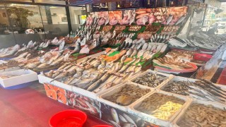 İstanbulda balık çarşılarında bayram sessizliği