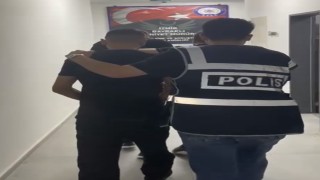 İzmirde düğün öncesi silah operasyonu: 2 tutuklama