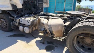 İznikte tır ile kamyonet çarpıştı: 1 ağır yaralı