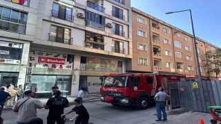Kafenin deposunda yangın paniği