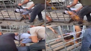 Kafesin parmaklıklarına sıkışan çocuk, demir kesilerek kurtarıldı