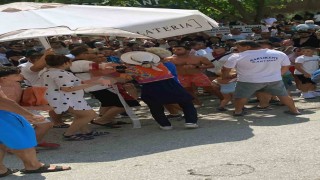 Kanyonda başına taş düşen 3 yaşındaki çocuk ağır yaralandı