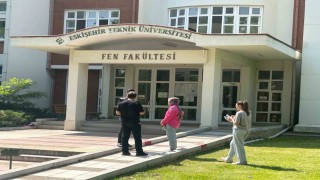 Kapılar kapatıldıktan 10 dakika sonra gelen aday YKSye giremedi