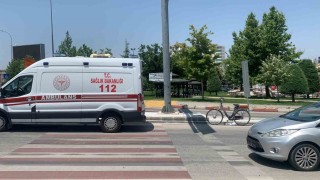 Karamanda otomobil bisiklete çarptı: 75 yaşındaki adam yaralandı