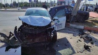 Karamanda otomobiller çarpıştı: 1 yaralı