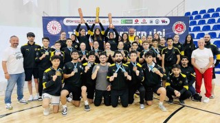 Karate Türkiye Premier Liginin ikinci etabı Zonguldakta gerçekleştirildi