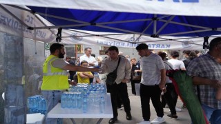 Kartal Belediyesi ekipleri, YKS heyecanında öğrencileri yalnız bırakmadı