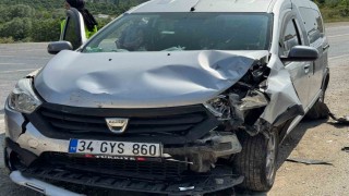 Kastamonuda iki hafif ticari araç çarpıştı: 1 yaralı