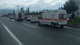 Kastamonuda iki otomobil çarpıştı: 5 yaralı