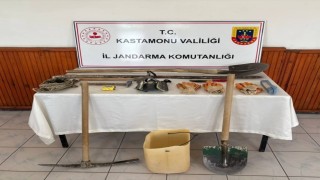 Kastamonuda kaçak kazı yaparken yakalanan 3 kişi yakalandı