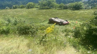 Kastamonuda otomobil uçuruma yuvarlandı: 1 ölü, 4 yaralı