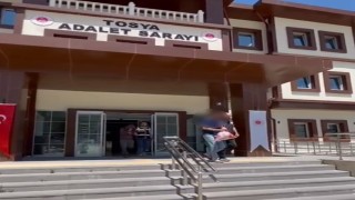 Kastamonuya uyuşturucu getiren iki şüpheli tutuklandı