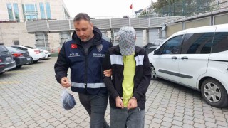 Kavgada bir kişiyi bıçaklayan genç yakalandı