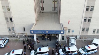 Kayseride 84 polis ile aranan şahıslara operasyon: 23 gözaltı