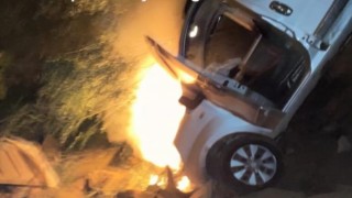 Kaza sonrası alev araçtan kendi imkanları ile çıkan sürücü hastaneye kaldırıldı