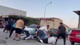 Kaza sonrası tekmeli, yumruklu kavga