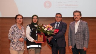 Keçiörende En İyi Narkotik Polisi Anne buluşması