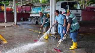 Keçiörende kurban kesim alanlarında temizlik çalışması yapıldı