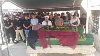 İpek Hançer Kazada Öldü, Gözyaşlarıyla Uğurlandı