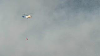 Kozandaki orman yangını sürüyor, ekipler müdahale ediyor
