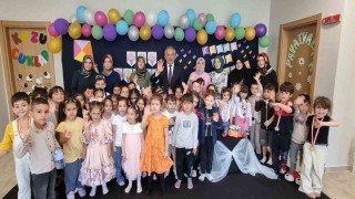 Kuran kursu öğrencileri karne sevinci yaşadı
